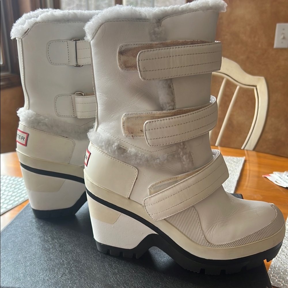 Hunter Women's White Winter Boots